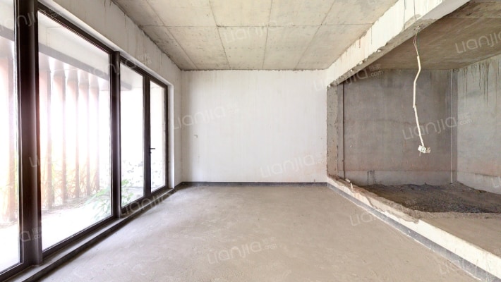 青枫墅园二期-鹭语阁排屋二手房实景图