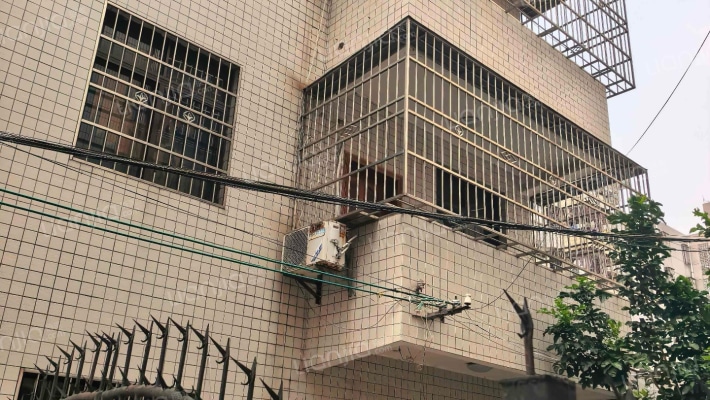 城建局小区二手房实景图