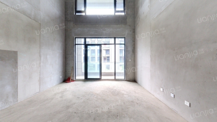 荣德·荣泽公馆二手房实景图