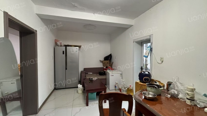 水厂宿舍二手房实景图