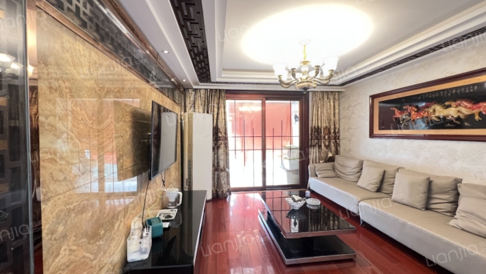 畔水美庭二手房实景图