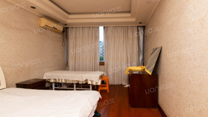 乐怡路二手房实景图