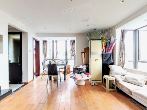 整租·骏逸第一江岸 2室1厅 跃层 东南/南