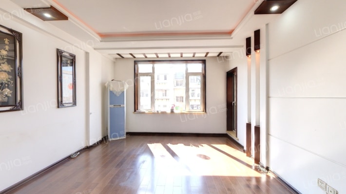 虹港新居二手房实景图