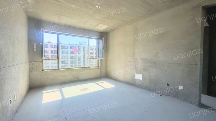 万盛珑玺C区二手房实景图