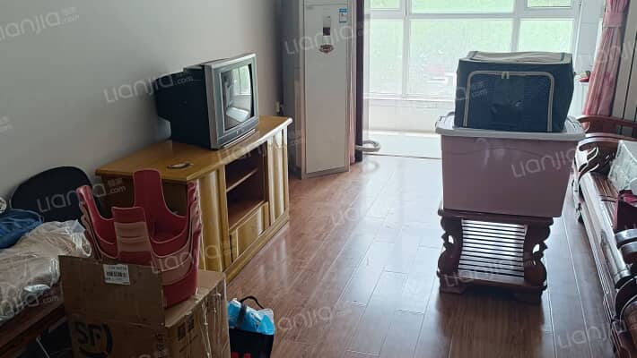 隆泰家园东区二手房实景图