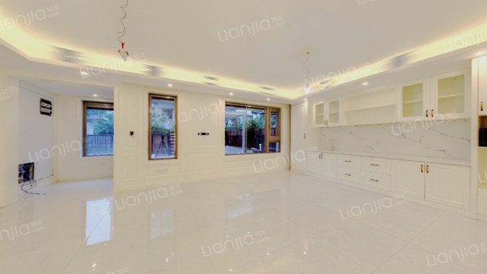 新城璞樾和山二手房实景图