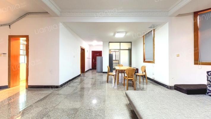 宝岛别墅二手房实景图