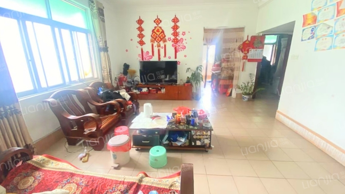 海港宿舍西区二手房实景图