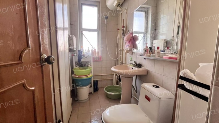 二医院家属院适宜或是本单位职工人员-卫生间