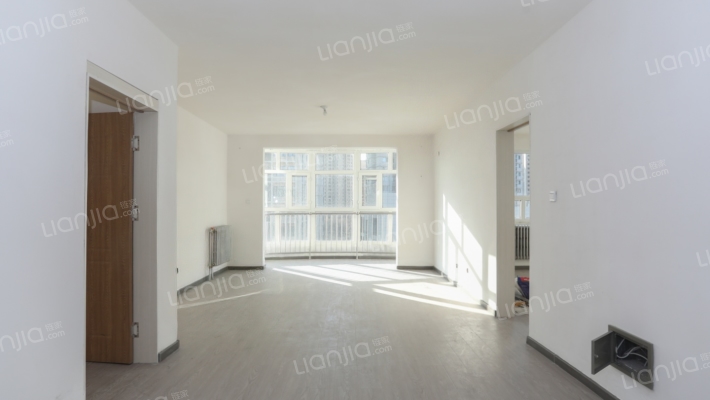 天秀郦城二手房实景图