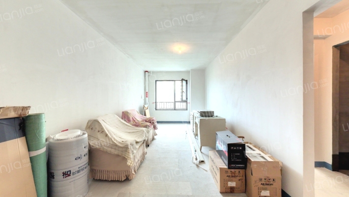 中海铂悦府三期二手房实景图