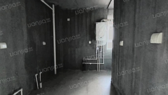 房子是毛坯房，采光视野不错，随意装修-厨房