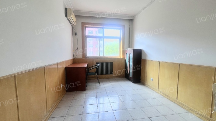 采光好，配套齐全，购物方便，交通便利。-卧室B