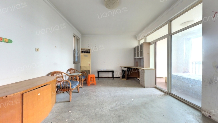 上海假日一二期二手房实景图