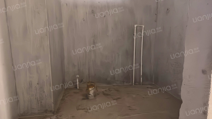 华阳路旁 临德信公园  LOFT 好楼层-卫生间