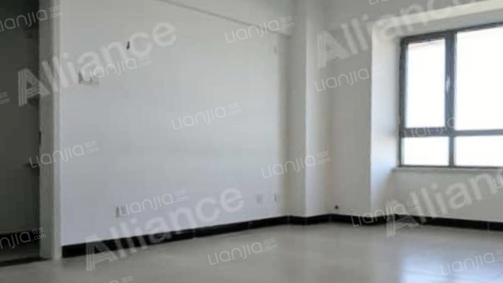 南北两居中高楼层，无遮挡，采光好，房本满二税费少-客厅