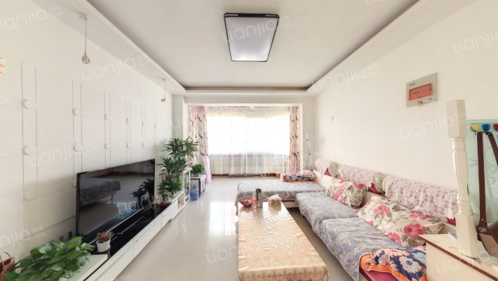 鸿运家园二手房实景图