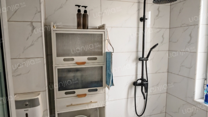 精装修南北通透三居 诚心买 全屋定制 琉璃河-卫生间