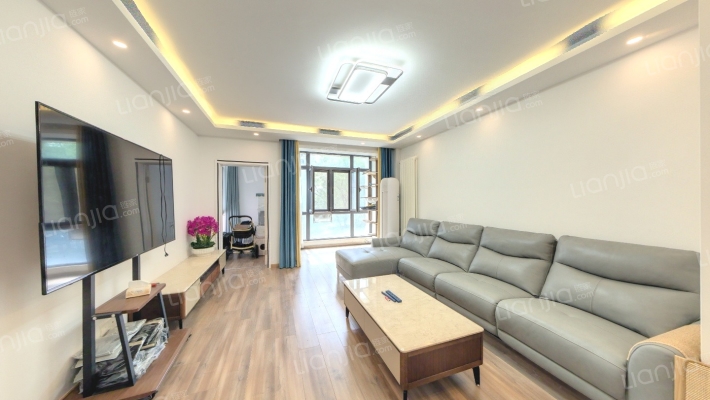 嘉多丽园二手房实景图