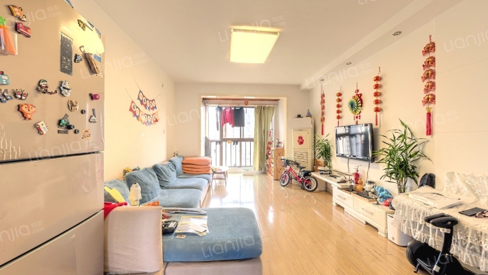 公园天下二手房实景图