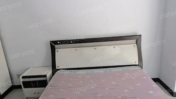 劈柴巷1号院二手房实景图