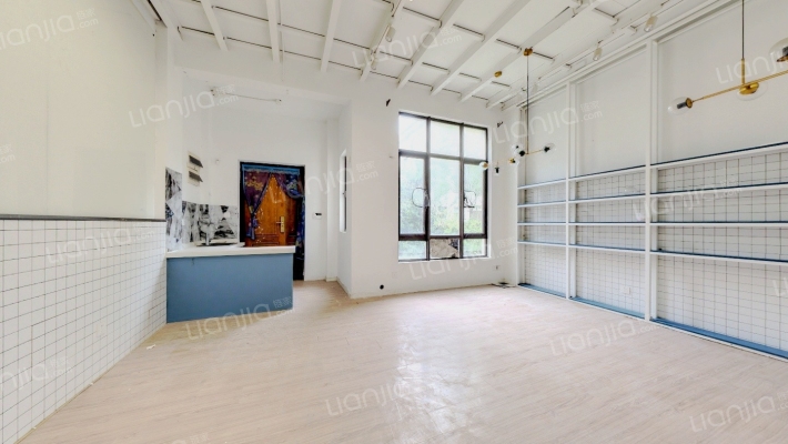 河畔艺墅(别墅)二手房实景图