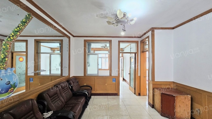 三里南村二手房实景图