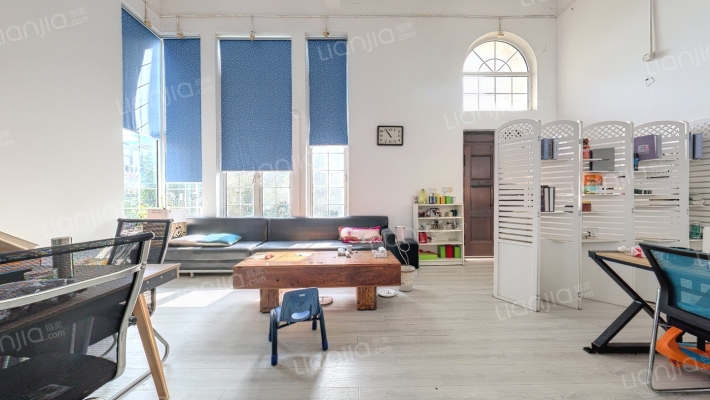 西郊世纪华城二手房实景图