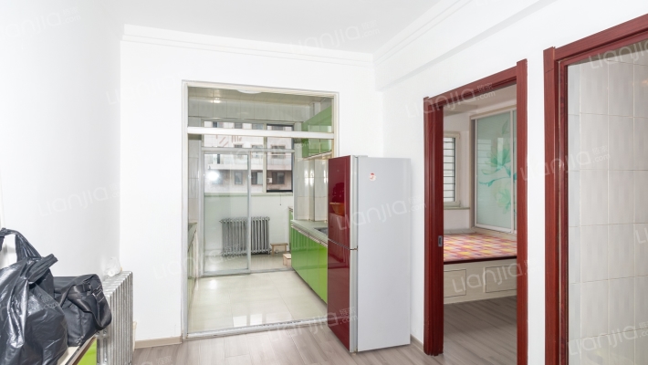 汽车城小区二手房实景图