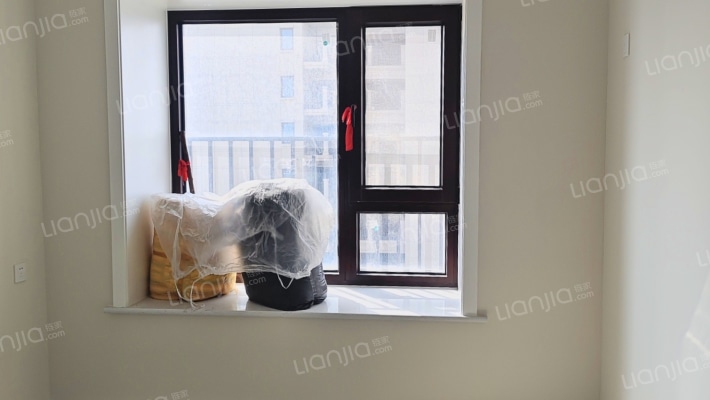 市区好房，距离三义，西丁，双塔近，生活便利。-卧室B