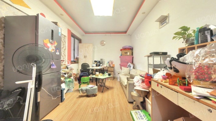 崧泽华城逸泰雅苑二手房实景图