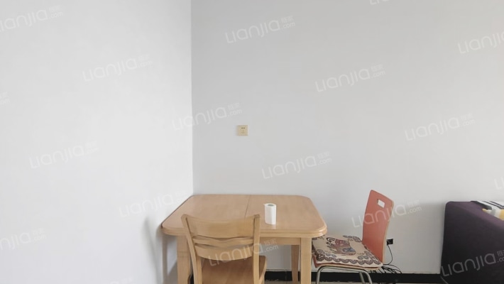 香港豪庭 2室2厅 南-餐厅