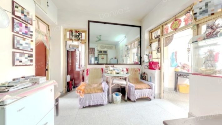 郊区土地管理局宿舍二手房实景图