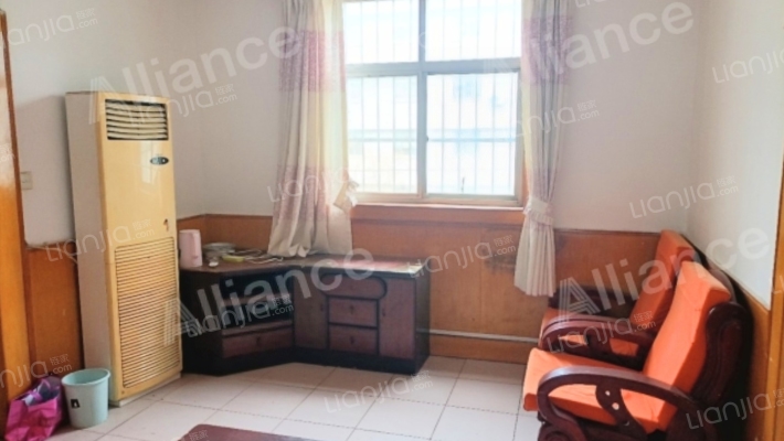 曙光街40号院二手房实景图