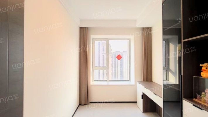 急售铂悦山精装三居，全屋智能家电，价格美丽。-卧室C