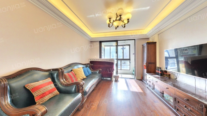 保利翡丽公馆二手房实景图