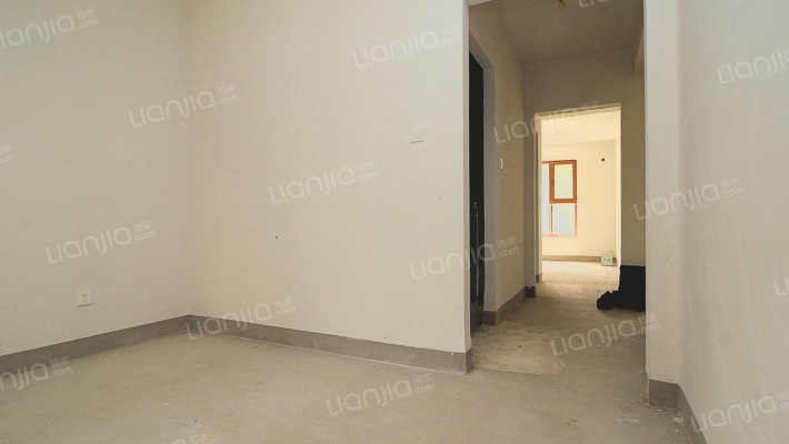 高铁新干线 4室1厅 南 北-卧室C