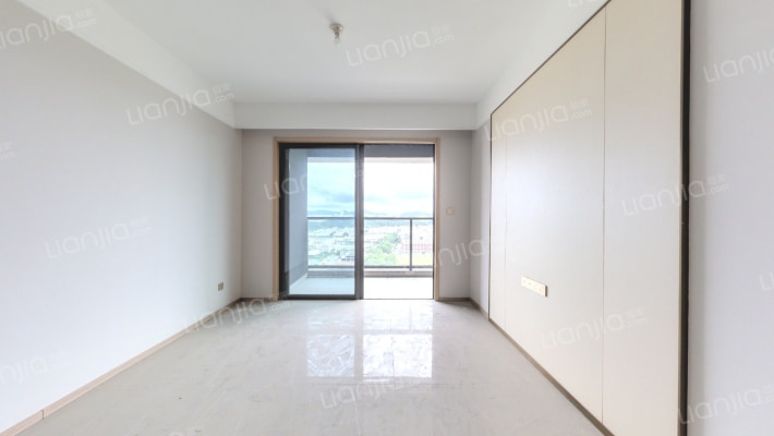 中山宝龙城二手房实景图