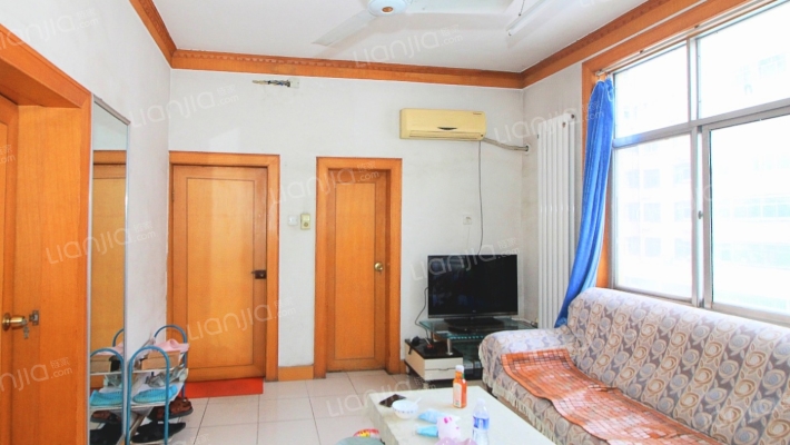 市一高小区二手房实景图