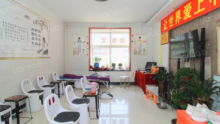 水岸新居二手房实景图