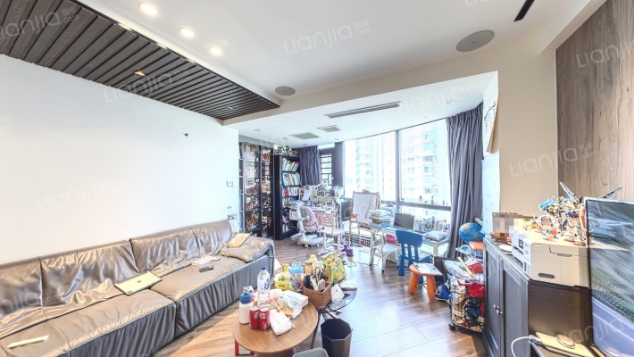 江畔华庭二手房实景图