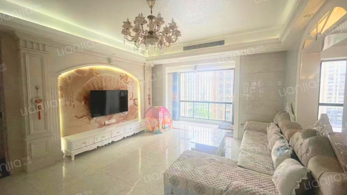 永荣拉菲郡二区二手房实景图