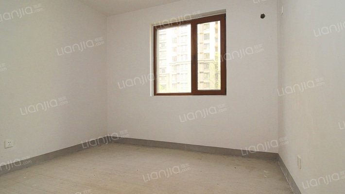 高铁新干线 4室1厅 南 北-卧室B