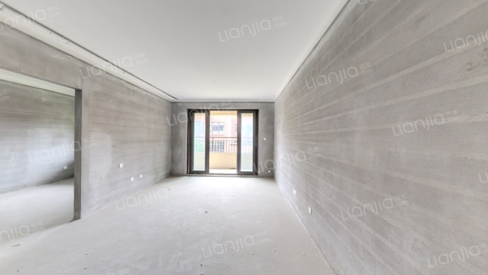 耀海苑西区二手房实景图