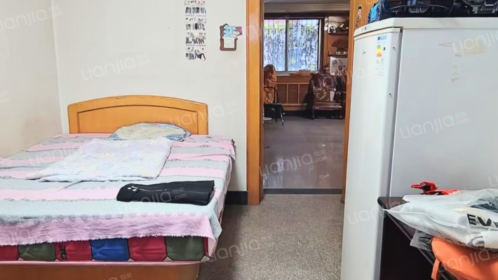 通透大四居，一楼无遮挡，范阳中路南-卧室B