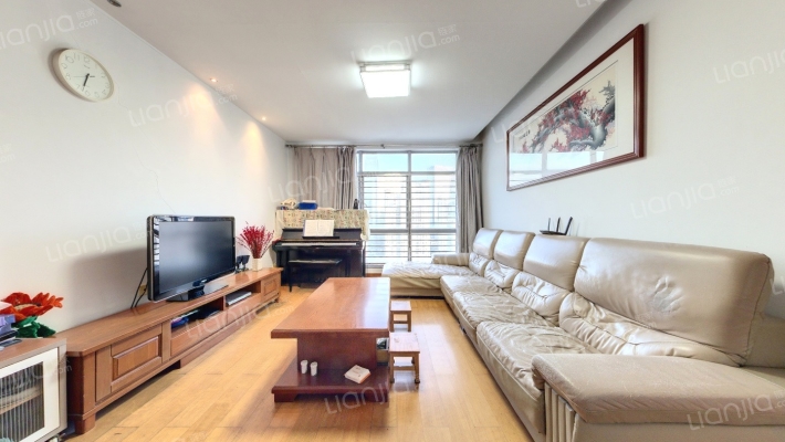 加城湖滨公寓二手房实景图