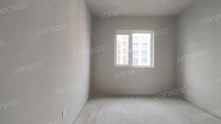 三利中和城C区   中间楼层三居室   价格合适-卧室B