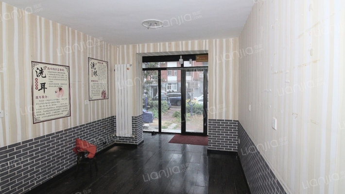 配件楼二手房实景图