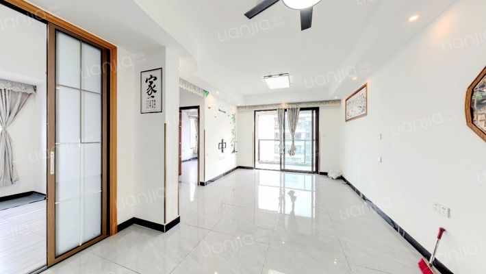 迪鑫阳光天宸二手房实景图